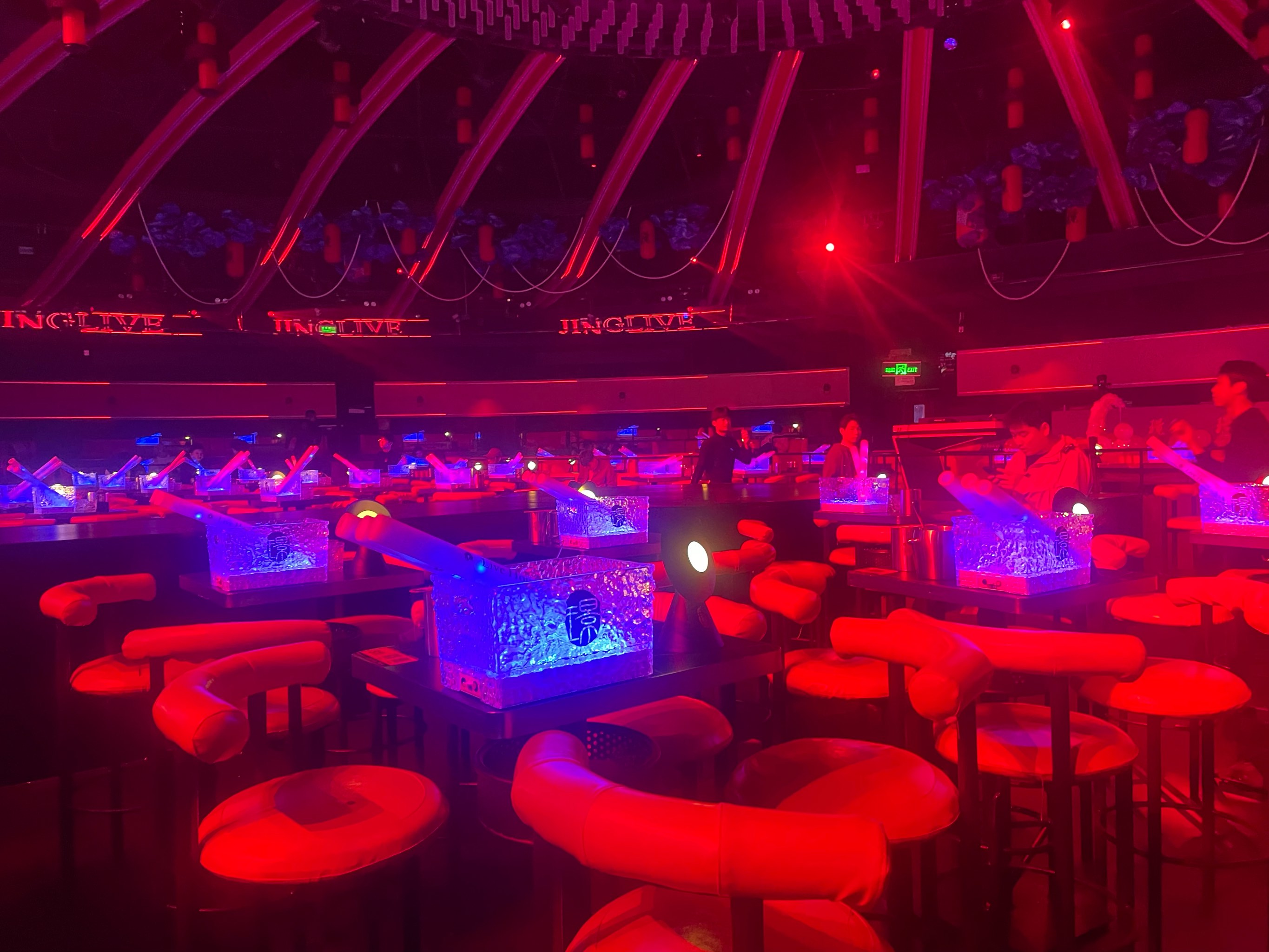 新乡商务ktv独特商务ktv玩法解析-卫辉市ktv预订